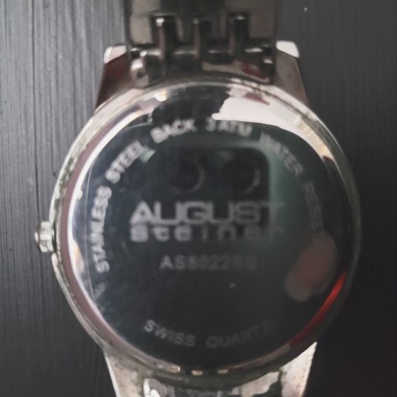 Men's watch - Picture 2 of 3